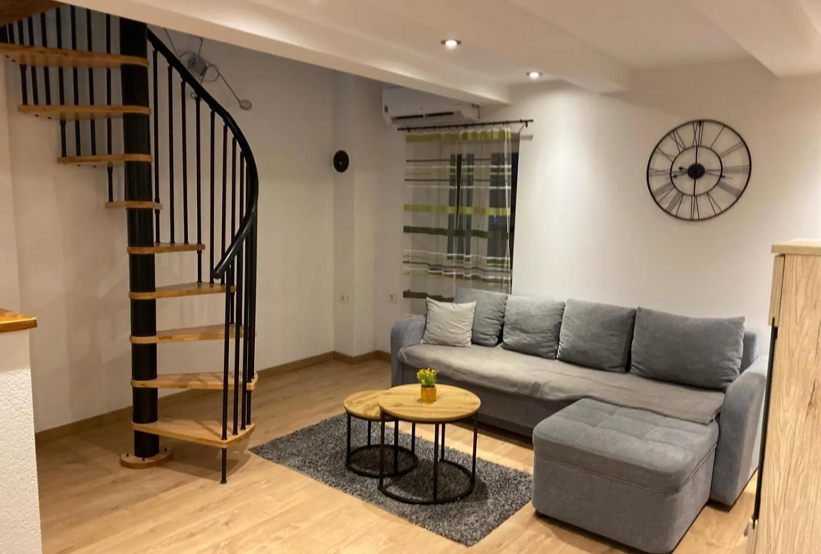 M&K Apartman Ровинь